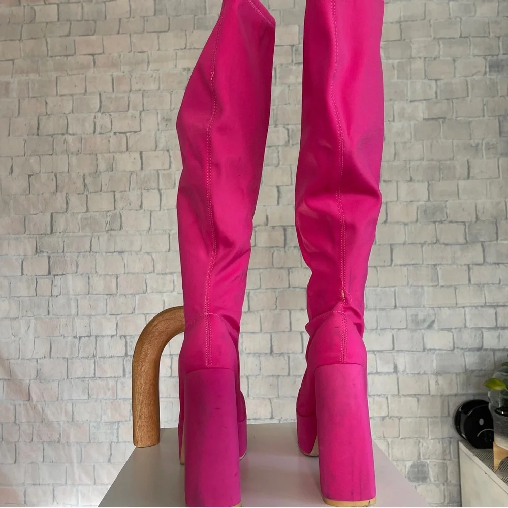 Wild Diva Fuchsia Platform Boots - Picture 7 of 9